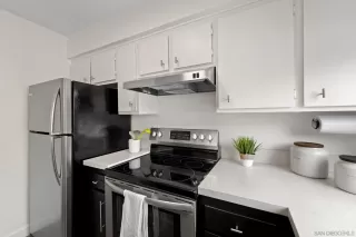 Photo #4: 240022445 Listing 