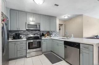 Photo #1: 240022458 Listing 