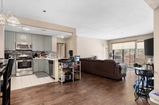 Photo #2: 240022458 Listing 
