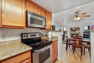 Photo #6: 240022461 Listing