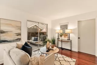 Photo #6: 240022470 Listing