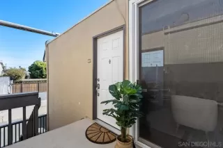 Photo #3: 240022475 Listing