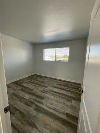 Photo #4: 240022502 Listing