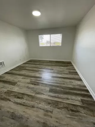 Photo #6: 240022502 Listing