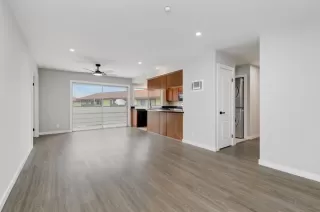 Photo #3: 240022516 Listing 