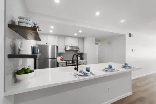 Photo #2: 240022589 Listing 