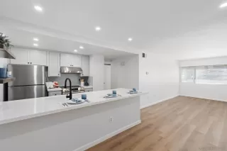 Photo #6: 240022589 Listing 