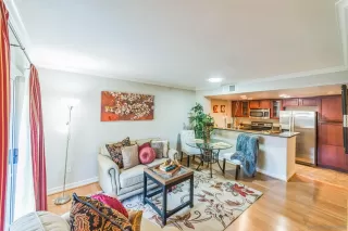 Photo #2: 240022653 Listing