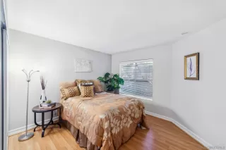 Photo #5: 240022653 Listing