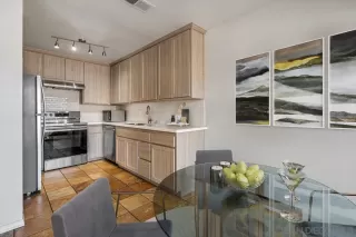 Photo #3: 240022671 Listing