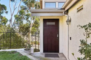 Photo #3: 240022729 Listing