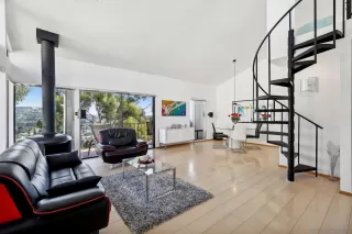 Photo #4: 240022729 Listing