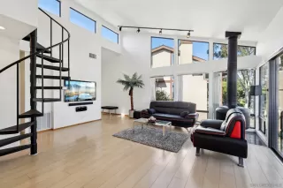 Photo #6: 240022729 Listing