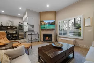 Photo #4: 240022740 Listing