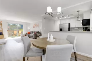 Photo #6: 240022806 Listing