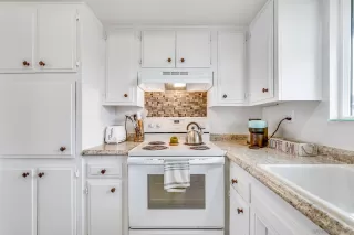 Photo #4: 240022814 Listing 