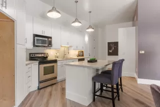 Photo #3: 240022850 Listing