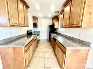 Photo #2: 240022868 Listing