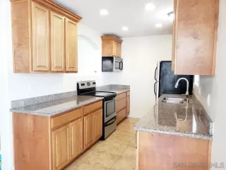 Photo #3: 240022868 Listing