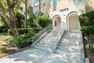 Photo #3: 240022869 Listing