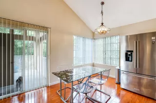 Photo #5: 240022876 Listing 