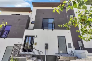 Photo #2: 240022884 Listing