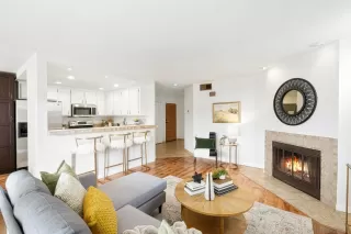 Photo #4: 240022920 Listing