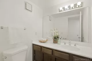 Photo #5: 240022933 Listing