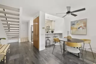 Photo #6: 240022933 Listing