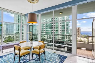 Photo #1: 240022966 Listing