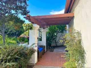 Photo #1: 240022981 Listing 