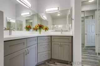 Photo #4: 240023009 Listing 