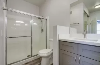 Photo #5: 240023009 Listing 