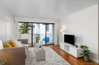 Photo #4: 240023095 Listing 