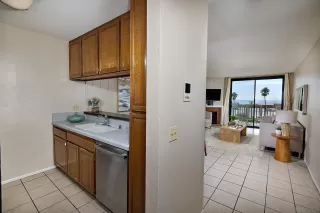 Photo #4: 240023108 Listing 