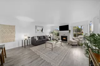 Photo #2: 240023121 Listing