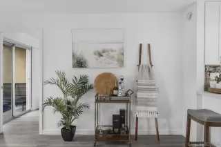 Photo #4: 240023121 Listing