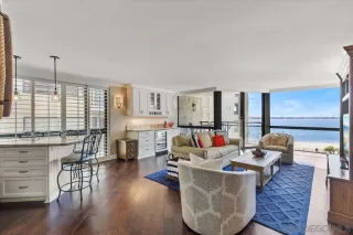 Photo #3: 240023145 Listing