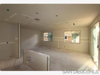 Photo #5: 240023200 Listing 