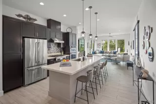 Photo #1: 240023228 Listing