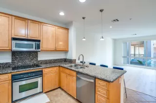 Photo #3: 240023270 Listing 