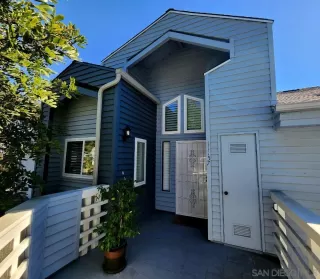 Photo #1: 240023304 Listing