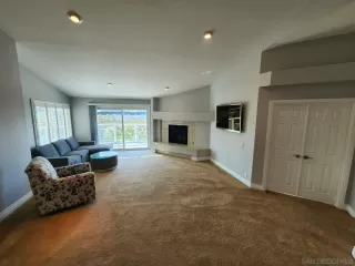 Photo #2: 240023304 Listing