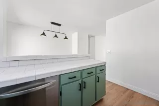 Photo #6: 240023343 Listing 