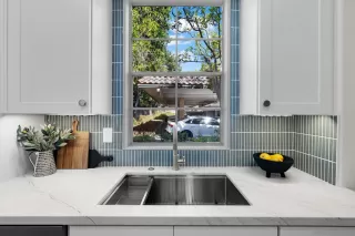 Photo #4: 240023348 Listing 