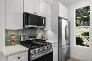 Photo #5: 240023348 Listing 