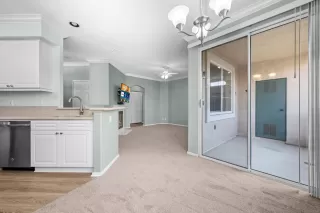 Photo #2: 240023353 Listing