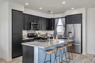 Photo #5: 240023361 Listing