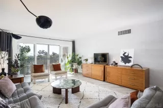 Photo #2: 240023368 Listing 