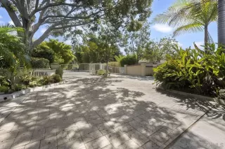 Photo #4: 240023376 Listing